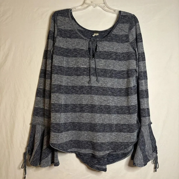 We The Free Tops - We the Free Gray Blue Striped Tie Flare Sleeve Knit Top Tunic Size Small Boho